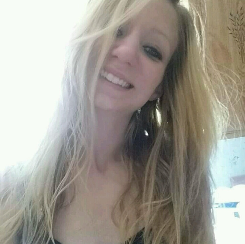 Meet your Posher, Candi